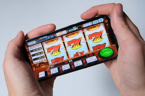 Develop intelligent strategies to defeat legendary gambling forecasts