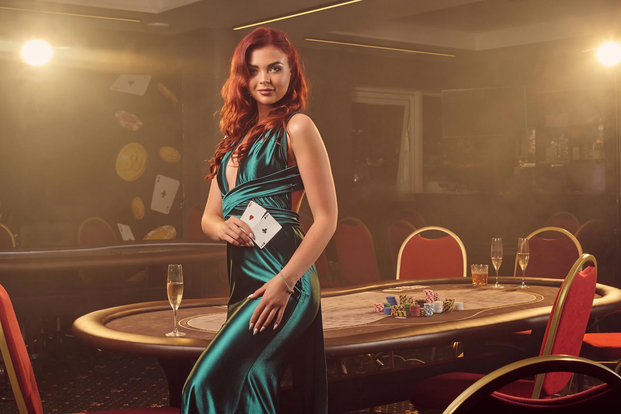 Giocatore che vola l'azione del slot