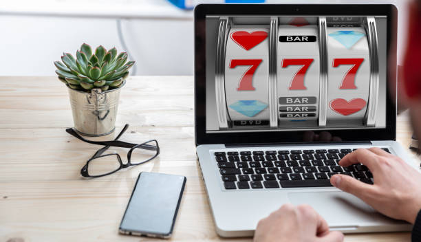 Unveil proven strategies to dominate casino cash wins